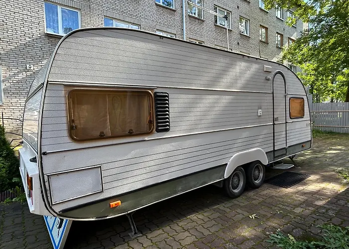 Narva Caravan Parking 纳尔瓦